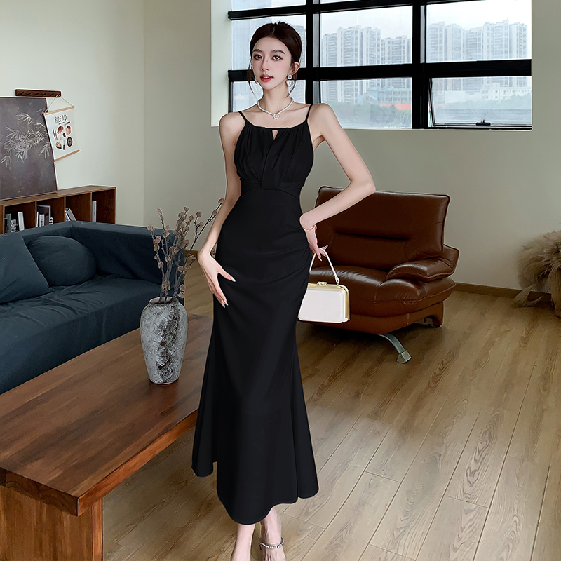 2026 Spring Summer French Vintage Halter Satin Mermaid Dress - Image 5