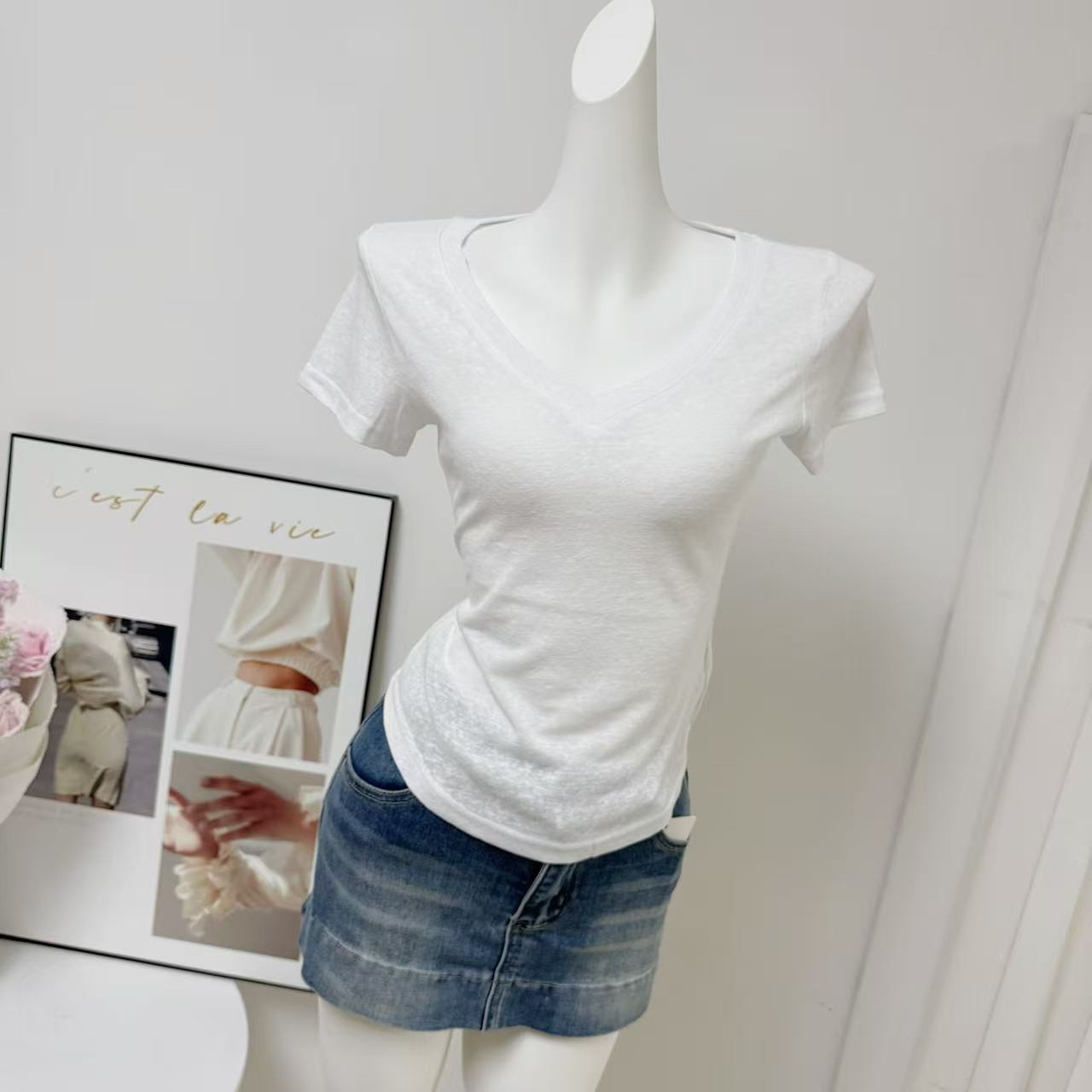 Women's White Basic Short Sleeve T-Shirt Knit Summer Top - Image 3